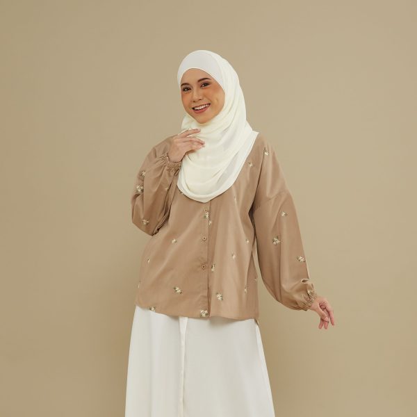 Nafeesa Embroidery Blouse - Nude