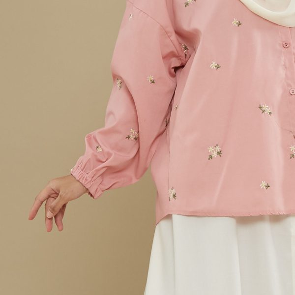 Nafeesa Embroidery Blouse - Soft Pink - Image 4