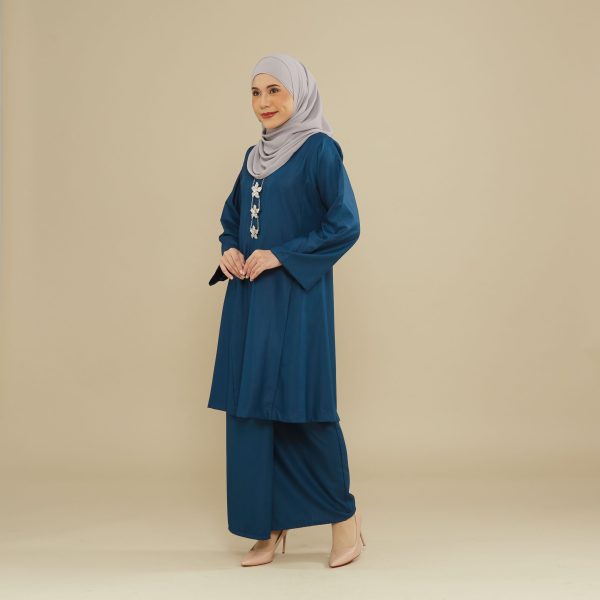 KEMBOJA KURUNG PAHANG - TEAL - Image 2