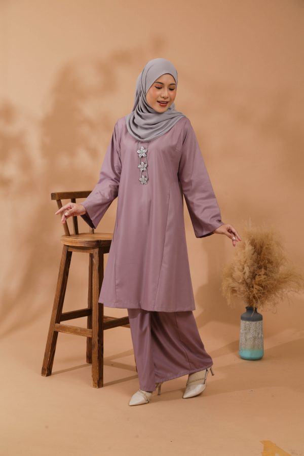 KEMBOJA KURUNG PAHANG - DUSTY PURPLE