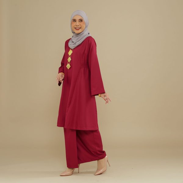 KEMBOJA KURUNG PAHANG - MAROON - Image 3