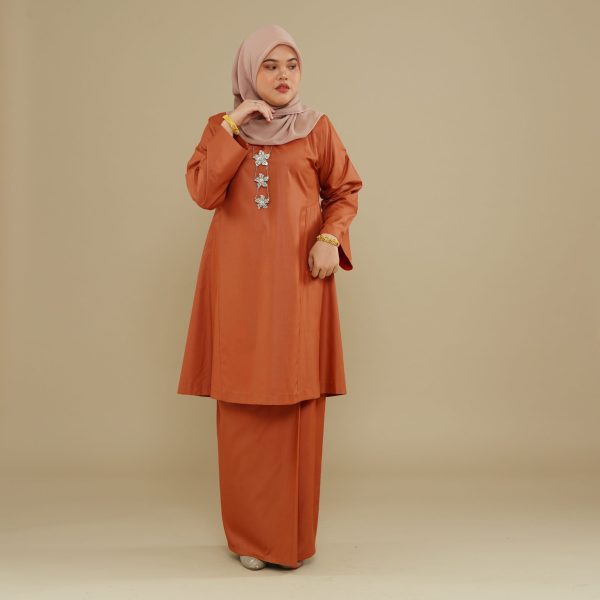 KEMBOJA KURUNG PAHANG - BURNT ORANGE