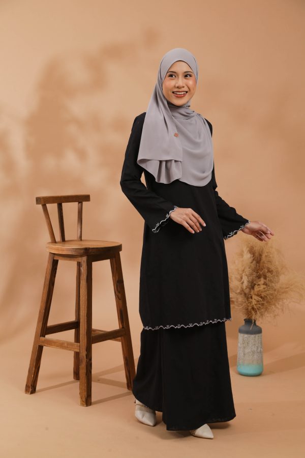 KEJORA KURUNG MODEN - BLACK - Image 3