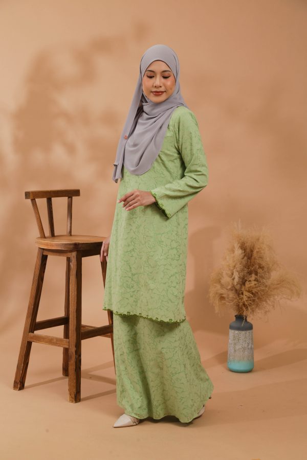 KEJORA KURUNG MODEN - APPLE GREEN - Image 2