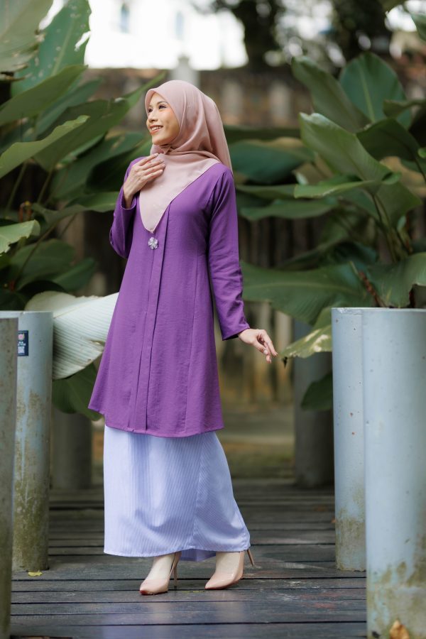 DINDA KEBARUNG - Ungu Manggis - Image 3
