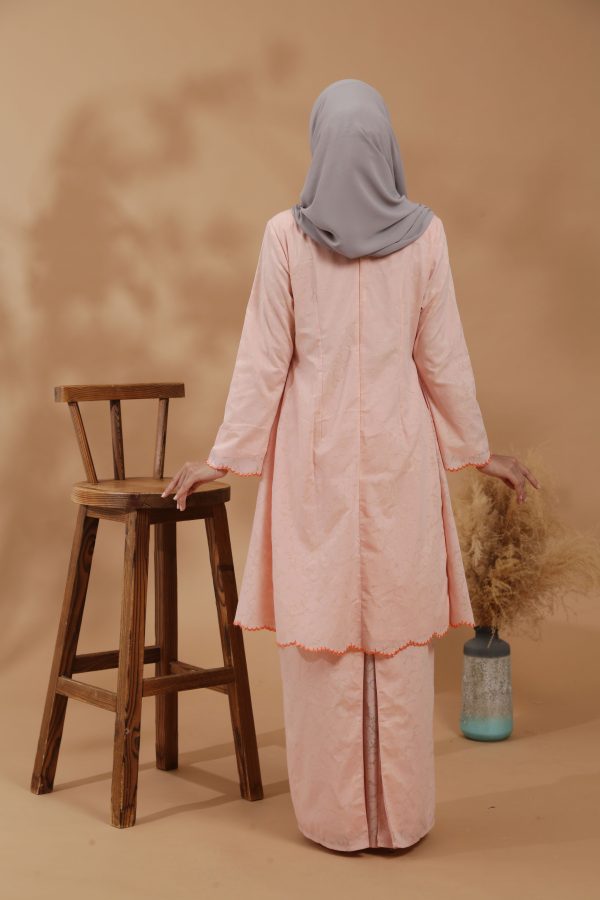 KIRANA KURUNG RIAU MODEN - PEACHY - Image 4